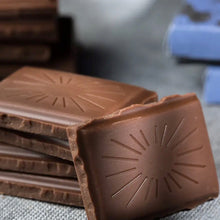 Load image into Gallery viewer, Original Beans Piura Peru Dark Chocolate Bar - Barometer Chocolate
